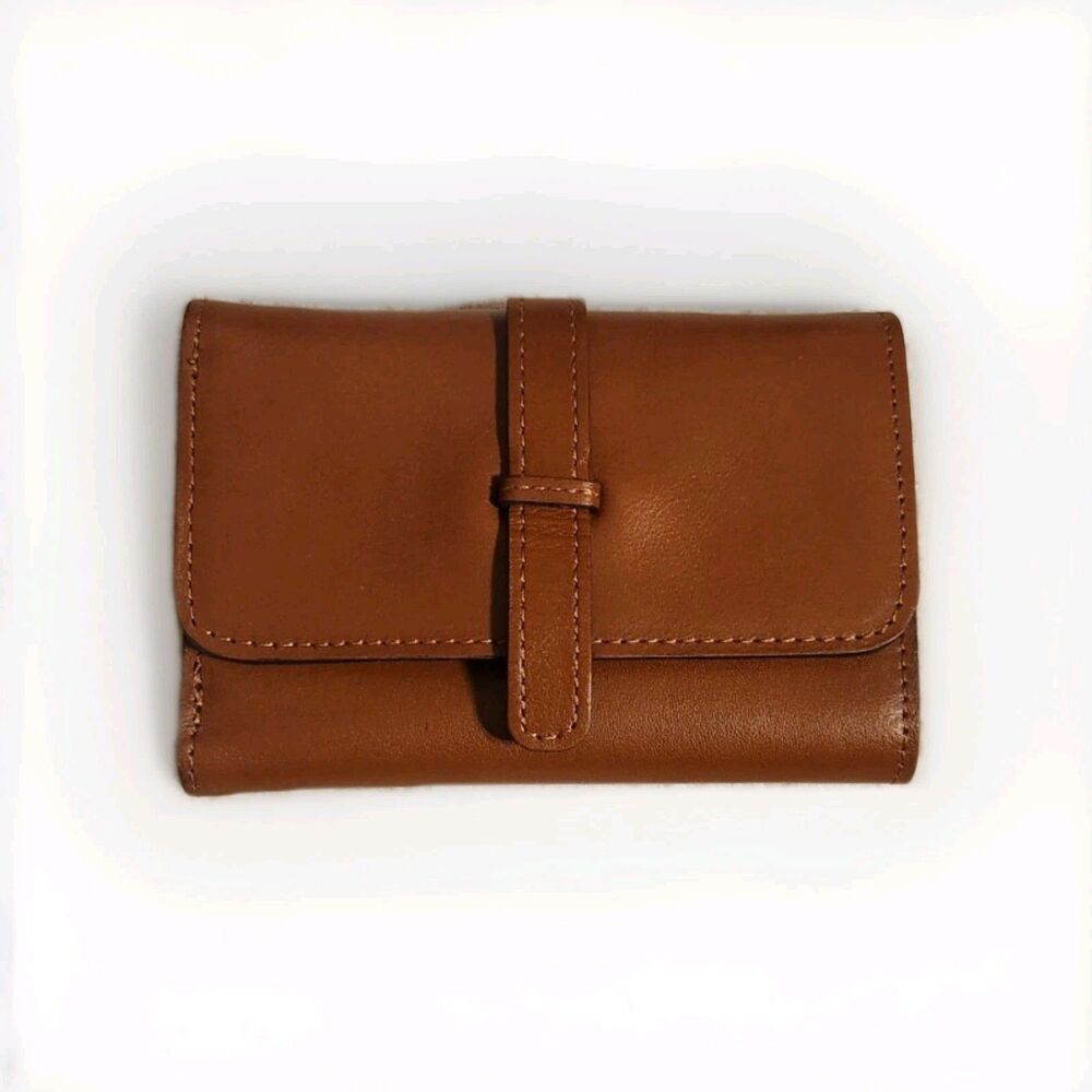 NWT Patricia Nash Perla Trifold Wallet